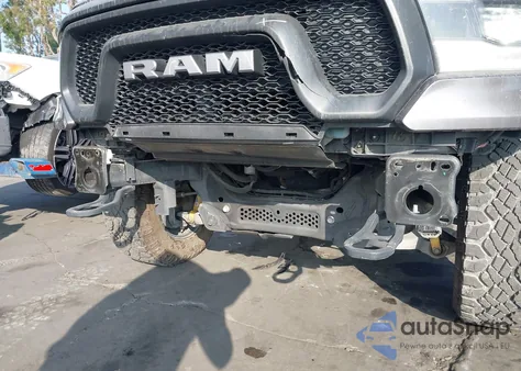 2019 Ram 1500 Rebel 4X2 5'7 Box from USA, damaged, VIN 1C6RRELT6KN666258